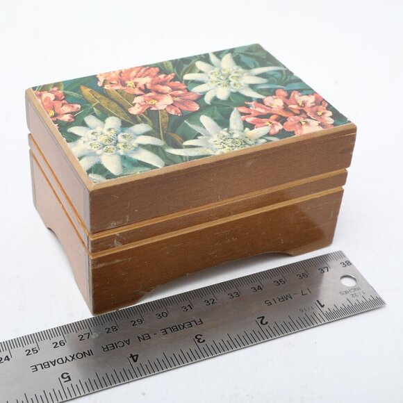 Vintage CEC Swiss Music Box Wood Jewelry Box Switzerland Floral Edelweiss - Picture 8 of 9